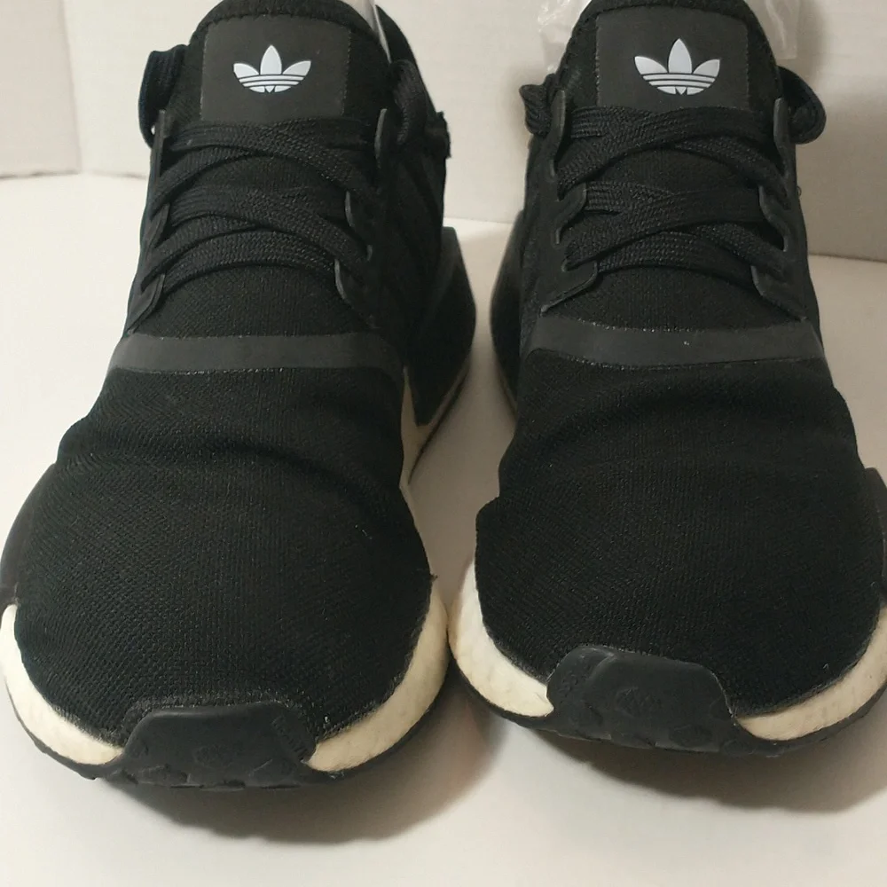 Adidas NMD R1‎ PrimeBlue, Size 6, Black White And Blue